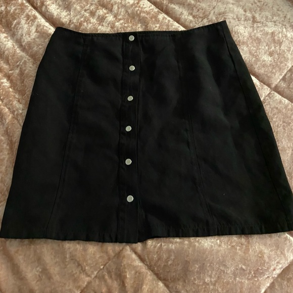 Skirt - Picture 1 of 2